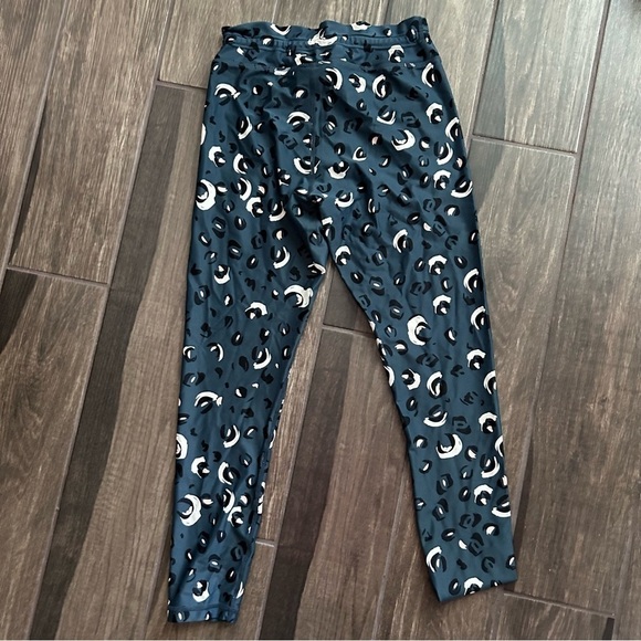 The Upside Mountain Leo Midi Leggings in Peacock Blue Sz M - Picture 5 of 6